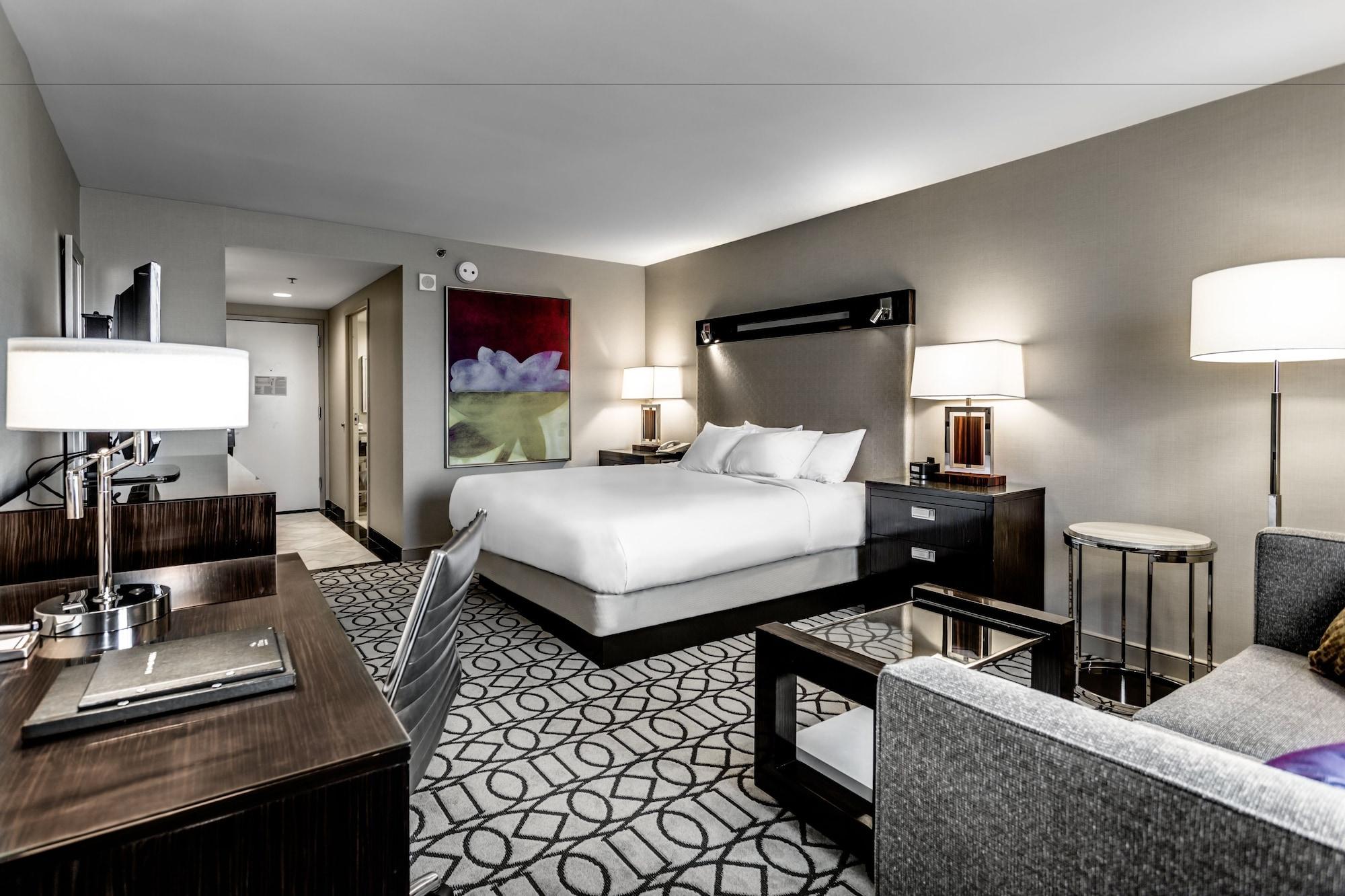 Hilton Columbus At Easton Hotel Exterior photo